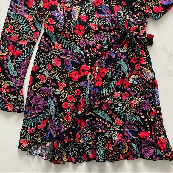 F21 Floral Print Wrap Mini Dress - Picture 4 of 7